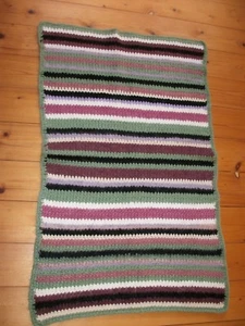 Babydecke gehäkelt 60 x 90 cm, 70er Jahre, Wollmischung, sehr guter Zustand - Bild 1 von 2