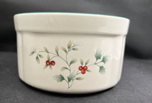 Pfaltzgraff WINTERBERRY Ramekin Dip Mix Condiment Bowl 4 1/2" - Picture 1 of 4