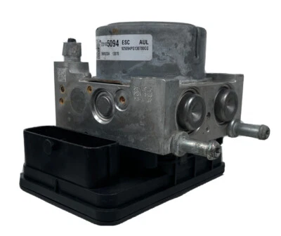 2013 2014 Cadillac XTS ABS Anti Lock Brake Pump Module | 23105094 - Image 1 of 4