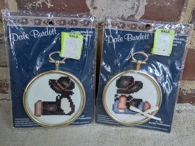 Kits de ponto cruz Dale Burdett Amish Boy CM817 & Amish Girl CM 816 - Imagem 1 de 4