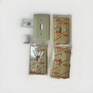 4- Vintage Einzelschalterplatte Abdeckung Bakelit gerippt Uniline elfenbein mit Schrauben - Bild 1 von 8