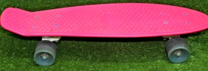 Penny Board Autentico Cruiser Skateboard Originale Australia 22" Rosa Caldo  - Foto 1 di 6