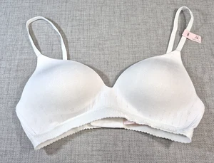 Victoria's Secret T-Shirt Lightly Lined Wireless Bra  C75 White Size 34C - Picture 1 of 6