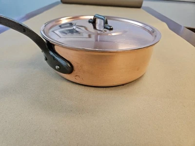 Гладкая медная кастрюля Baumalu с крышкой чугунная ручка 22 см - редко использовалась  - Изображение 1 из 4