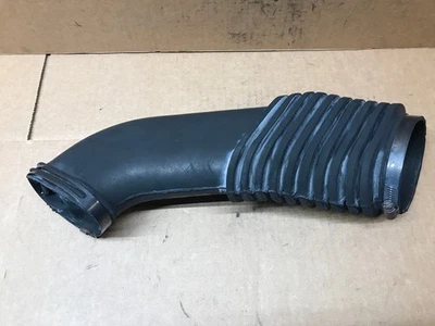 1988 Chevrolet Cavalier 2.0L motor purificador de ar saída duto mangueira de entrada 14076426 - Imagem 1 de 4