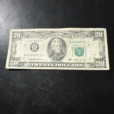 SERIES 1993 $20 STAR Twenty Dollar FRN US B New York S/N - B 03942911 * - Image 1 of 2
