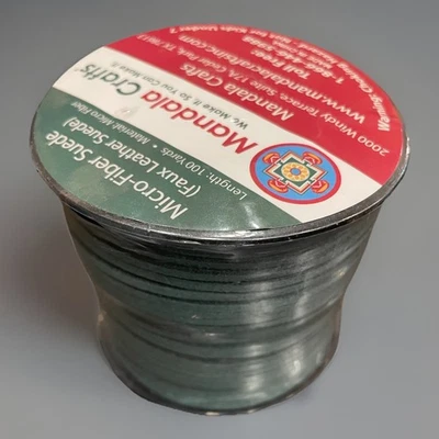 Шнур из искусственной замши Mandala Crafts 100 ярдов 2,65 мм цвет джунглей зеленый - плоский - Изображение 1 из 4