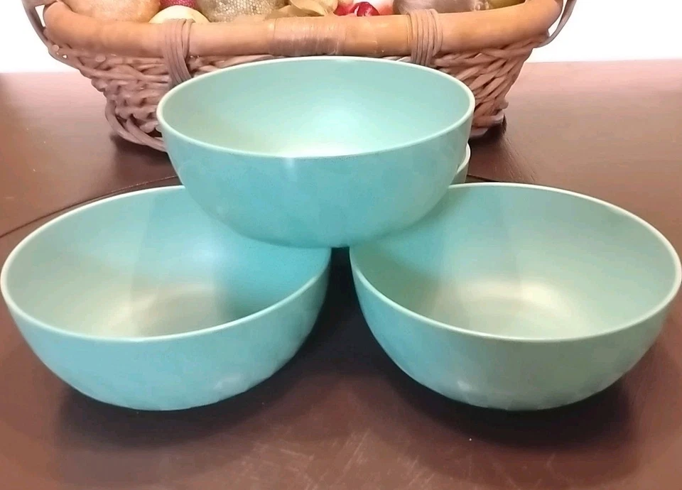 Set of 4 MAINSTAYS Plastic 38oz Cereal Bowls Round Textured BPA Free Teal - Image 1 of 4