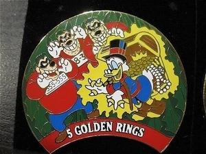 Disney Pin 12 Days of Christmas Wreath 5 Golden Rings Uncle Scrooge Beagle Boys - Picture 1 of 1