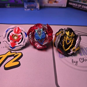 Lotto di 3 Beyblade vintage - Foto 1 di 3