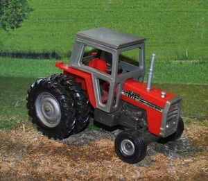 BRITAINS 1 :32 ,MASSEY FERGUSON 595 TRACTOR ,DUAL REAR WHEELS , GOOD CONDITION - Picture 1 of 3