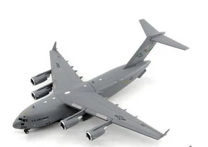 AMER 1:200 US Air Force C-17 Global Overlord III Transporter - Picture 1 of 9