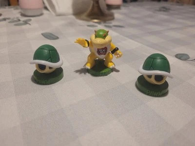 Nintendo Super Mario Bros 2009 pieza de repuesto de ajedrez Baby Bowser Queen +2 peones Foto 1 de 4