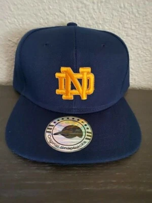 ORIGINAL SNAPBACKS RETRO Lou Holtz Notre Dame Fighting Irish ND Logo Football Snapback Hat NEW ☘️