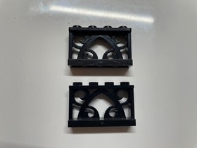 Lego 2 x Fence 1 x 4 x 2 Ornamental with 4 Studs