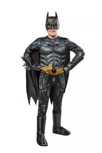 Batman Kinder Deluxe Premium Kostüm Medium Neu mit Etikett - Bild 1 von 7