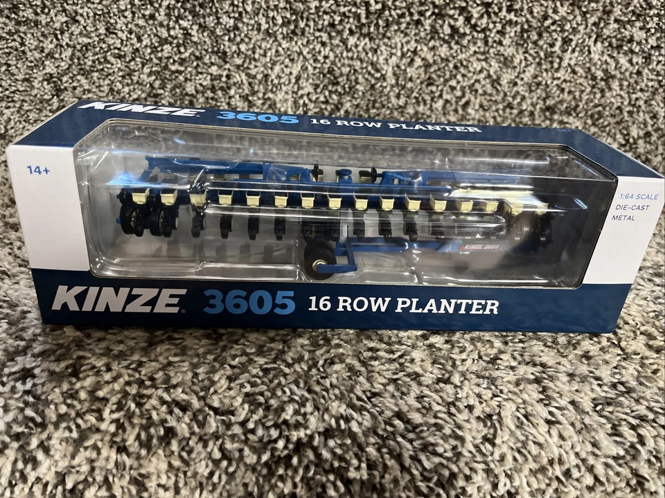 2023 SPECCAST 1:64 *KINZE* Model 3605 TWIN-LINE *16 ROW PLANTER NEW!! - Image 1 of 2