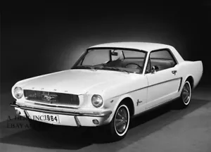 Ford Mustang MK 1 1964 Neuwagen Foto Pressefoto - Bild 1 von 1