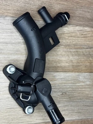 Термостат на выходе охлаждающей жидкости Chevrolet Cruze Sonic Buick Encore 1,4 л 25193922 - Изображение 1 из 4