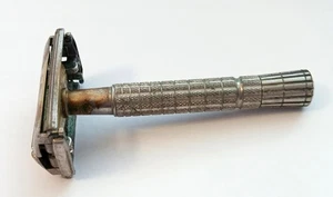 Gillette Super Speed Safety Razor Substantial Vintage Wear - Picture 1 of 4