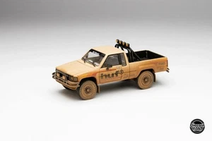 CHASE 1/64 Toyota Hilux SR5 4x4 W/skateboard HUF x DiecastTalk Exclusive Chase - Picture 1 of 8