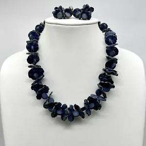 Vintage Coconut Wood Jewelry Set Navy Blue Necklace & Clip On Earrings Kitsch - Picture 1 of 8