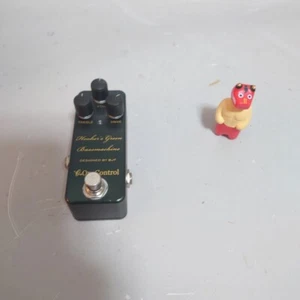 One Control Hooker's Green Bass Machine Bass Guitar Effect Pedal free shipping - Picture 1 of 5