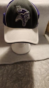 Minnesota Vikings NFL Reebok Hat Cap Adult Fitted - Bild 1 von 4
