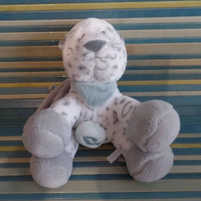 S23 / doudou peluche léopard blanc gris musical NATTOU - Photo 1/1