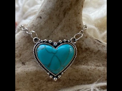 "Piedra turquesa sintética grande en forma de corazón plateado 16""" Foto 1 de 2