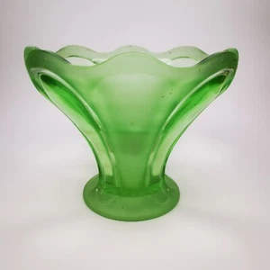 ~ Vintage ~ Green Glass ~ 2 Piece Flower Arranging Vase ~ 21cm x 21cm x 17cm ~ - Picture 1 of 24
