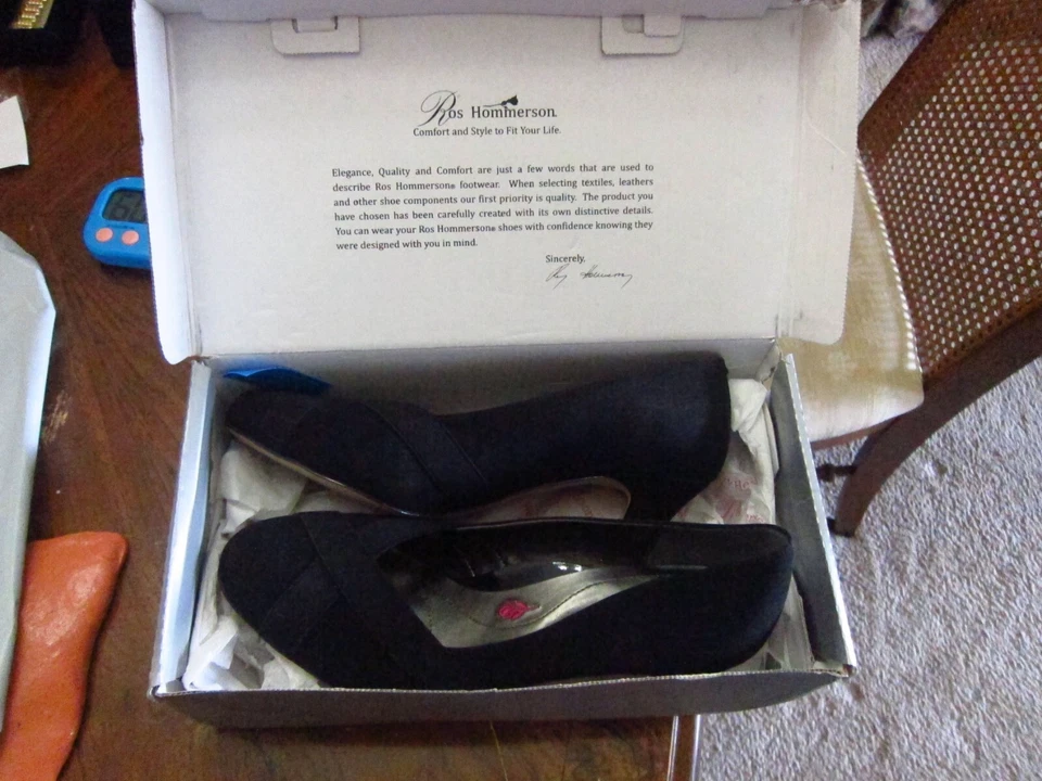 NIB - Ros Hommerson "Jennifer" black mid-heel fabric pumps 8.5 W - Image 1 of 4