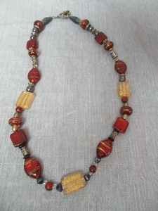 Collar de piedras y cuentas surtidas - rojo, dorado, negro y gris - gota de 9 1/2" 12 213 - Imagen 1 de 8