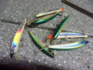 B595 yozuri fishing lure lot all colors - Picture 1 of 2