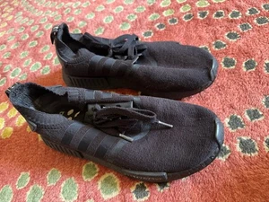 Adidas NMD_R1 Primeknit Japan Triple Black Größe 10,5 Ultra Boost - Bild 1 von 7