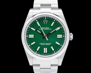 Rolex Oyster Perpetual 124300 SS quadrante verde - Foto 1 di 8