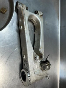 99-07 Honda 400ex rear Swingarm and rear axle locknut - Picture 1 of 13