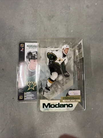 Mike Modano in White Jersey Dallas Stars NHL McFarlane Series 3 Figure Cover
