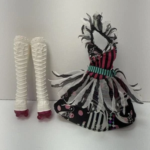 Vestido de circo Monster High Honey Swamp Freak Du Chic y botas blancas y rosas - Imagen 1 de 10