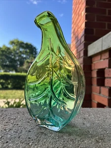 Blenko Leaf Vase - West Virginia 2015 Birthday Companion Piece RARE - Picture 1 of 6