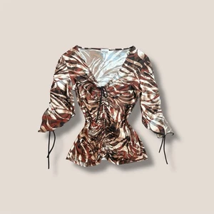 🥀👢 Vintage y2k Truelight zebra Ruched peasant top Size Small - Picture 1 of 9