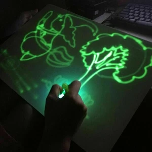 Nightlight Board Glow Graffiti Malting Board für Kinder Kinder (A3) - Afbeelding 1 van 11