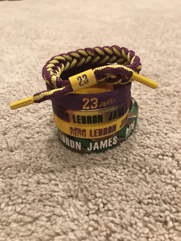 Lebron James Los Angeles Lakers #23 Mixed Quality Bracelet Lot (5) Cover