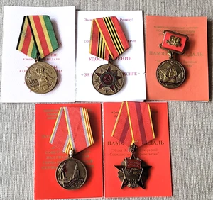 SET 5 SELTENE UDSSR SOWJETISCHE RUSSISCHE MILITÄR MEDAILLEN FÜR FRAU MAJOR ORIGINAL - Bild 1 von 18