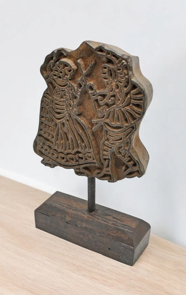 Antique Wooden Textile Printing Block Carving on Stand Original Old Fine Hand Ca - Image 1 of 4