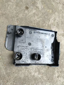 ORIGINAL OEM BMW E34 E32 WATER VALVE COVER UNDER HOOD ENGINE COMPARTMENT GENUINE - Picture 1 of 9