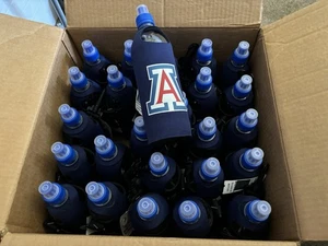 Lot of 26 University Of Arizona Wildcats Water Bottles UofA Offically Licensed - Picture 1 of 4