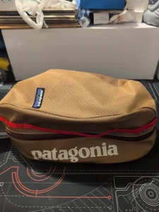 Patagonia Black Hole Cube Medium 6l Talon Gold Neu Mit Etikett. - Bild 1 von 11