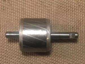 Rotor for single-phase induction motor 2.47 x 1.15 x 1.02 shaft size : 0.23 in - Picture 1 of 4