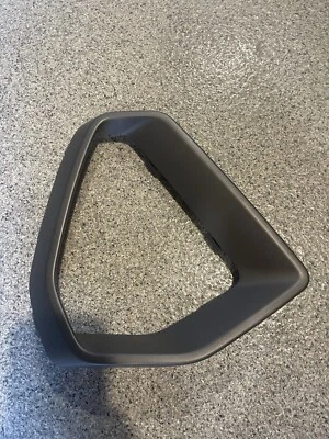 Audi Q3 F3 S Line 2018-2021 moldura parrilla delantera derecha 83A853054A Foto 1 de 3